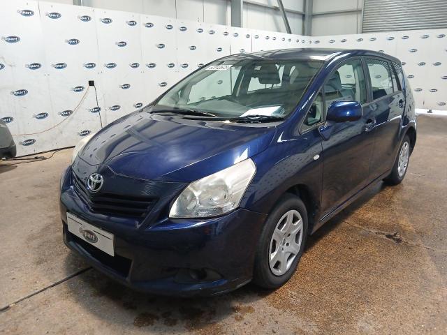 TOYOTA VERSO T2 V 2010