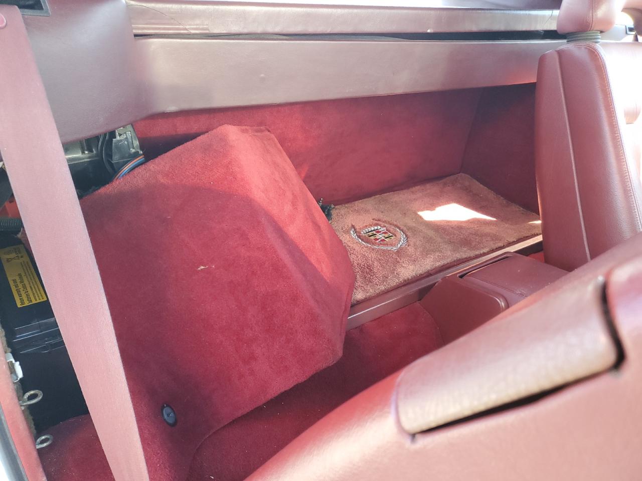 1990 Cadillac Allante VIN: 1G6VS3387LU125127 Lot: 64386715