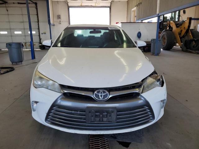  TOYOTA CAMRY 2016 Biały