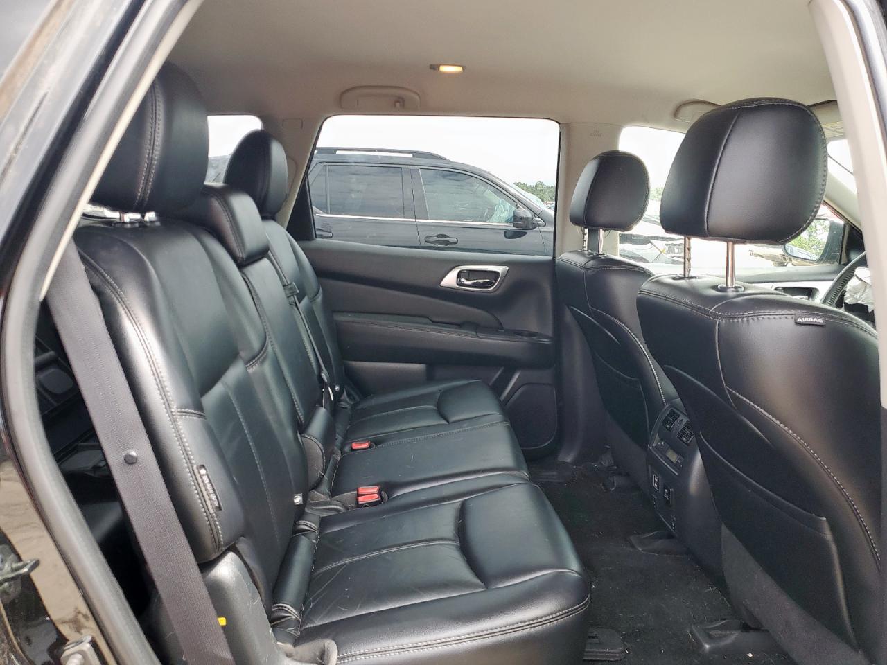 2018 Nissan Pathfinder S VIN: 5N1DR2MN1JC634504 Lot: 63620665