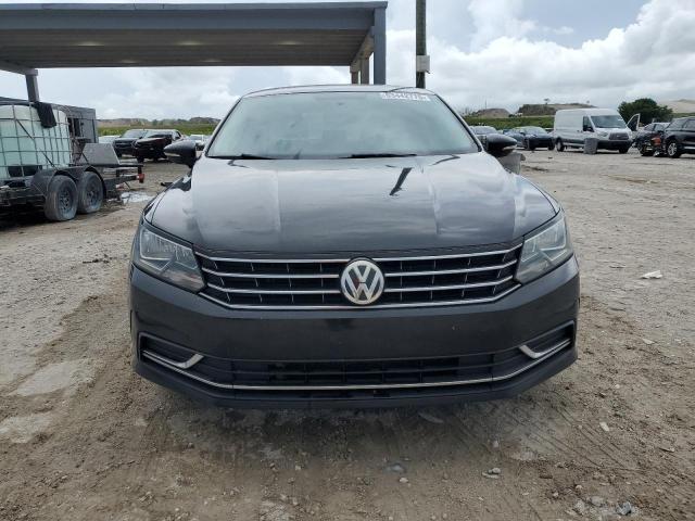  VOLKSWAGEN PASSAT 2016 Черный
