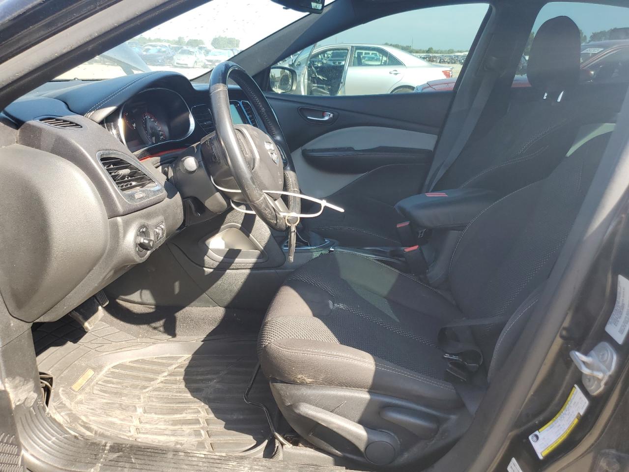 2015 Dodge Dart Sxt VIN: 1C3CDFBBXFD181732 Lot: 64672655
