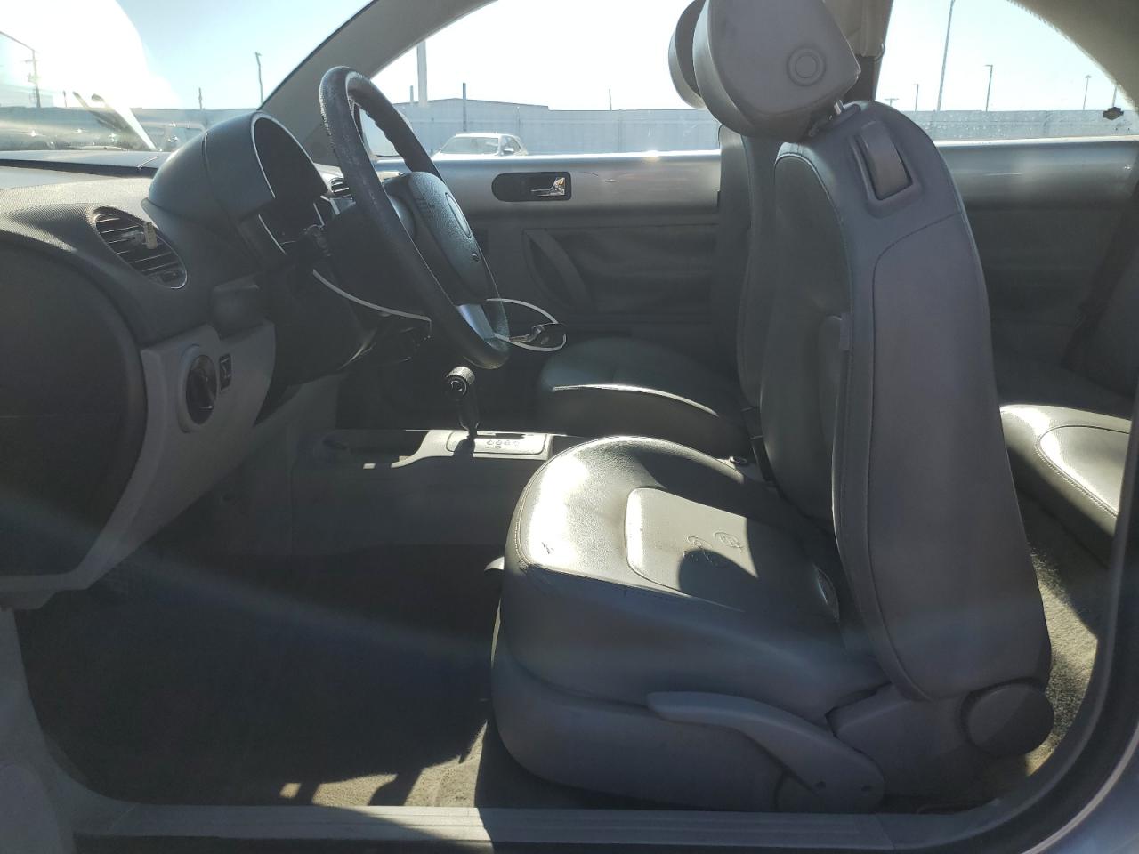2006 Volkswagen New Beetle 2.5L Option Package 1 VIN: 3VWRW31C46M403112 Lot: 64689595