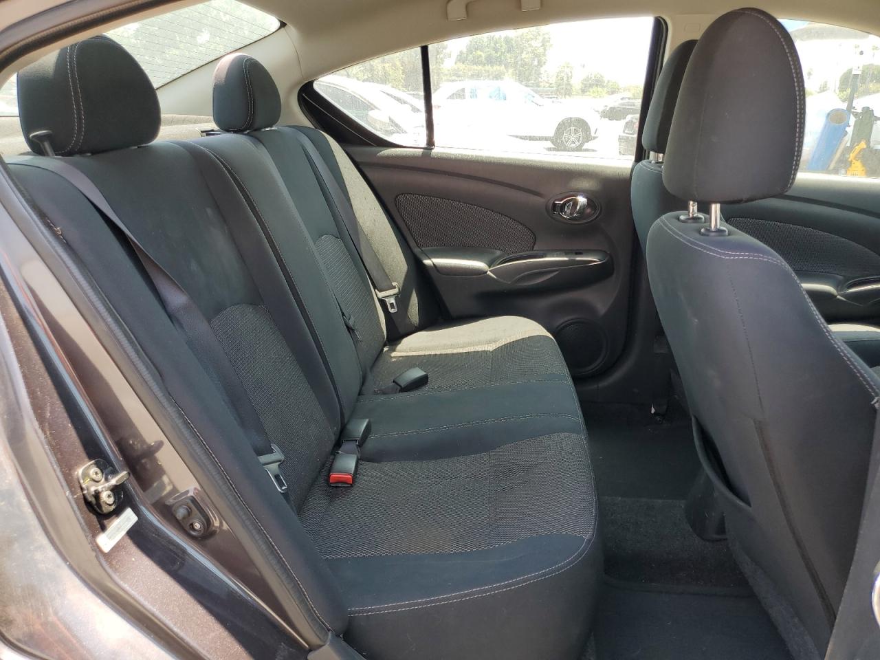 2015 Nissan Versa S VIN: 3N1CN7AP4FL915404 Lot: 64859255