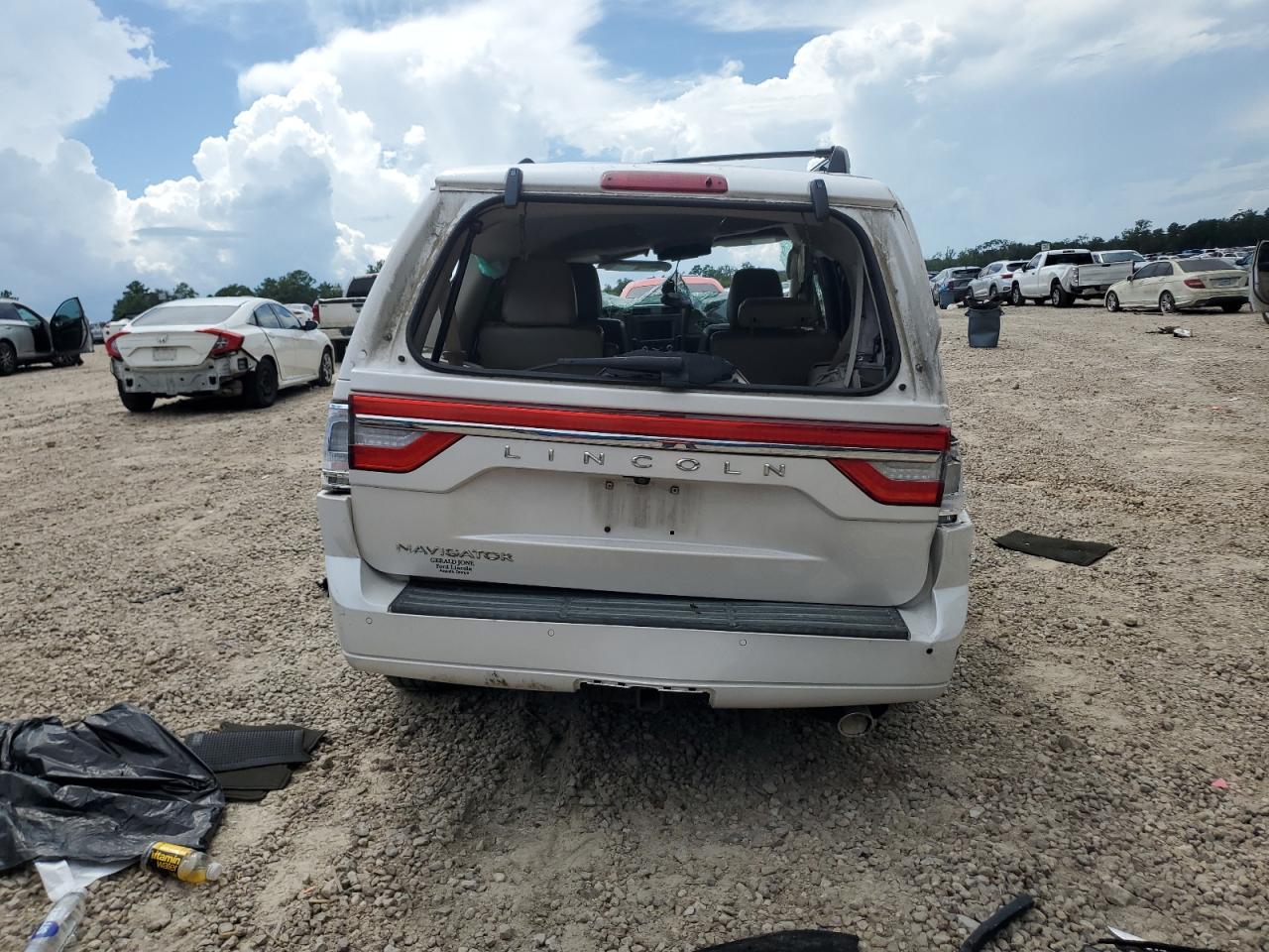 2017 Lincoln Navigator Select VIN: 5LMJJ2HTXHEL07601 Lot: 66927825