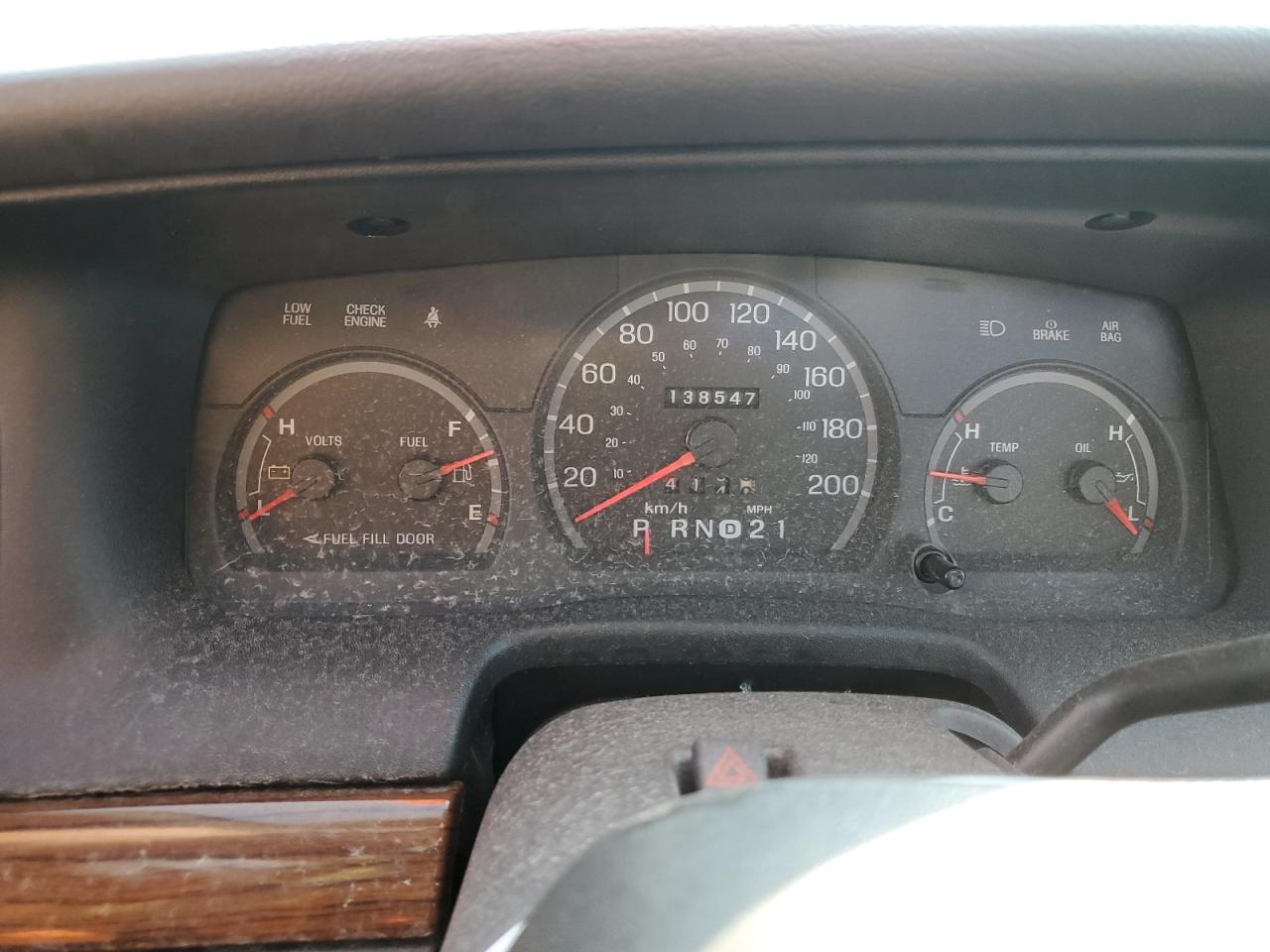 2003 Ford Crown Victoria Lx VIN: 2FAFP74W43X104712 Lot: 64418405
