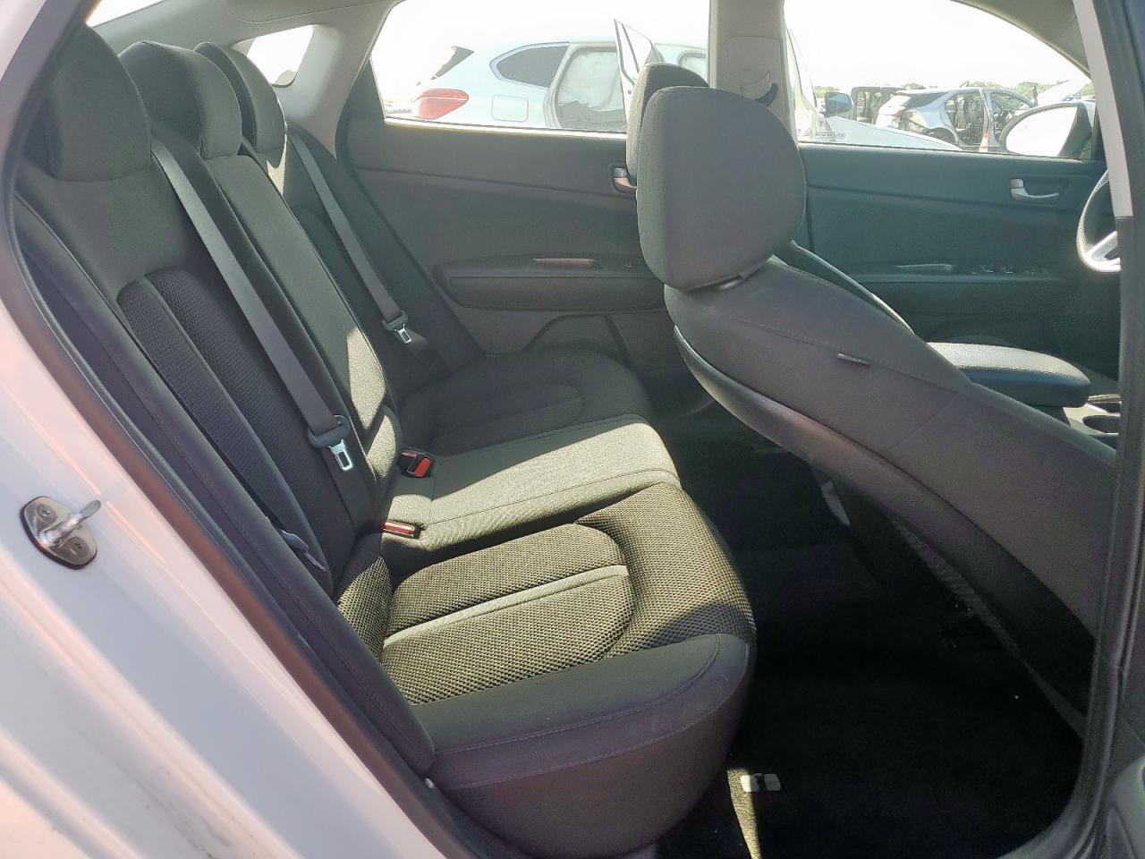 2020 Kia Optima Lx VIN: 5XXGT4L31LG424972 Lot: 64593635