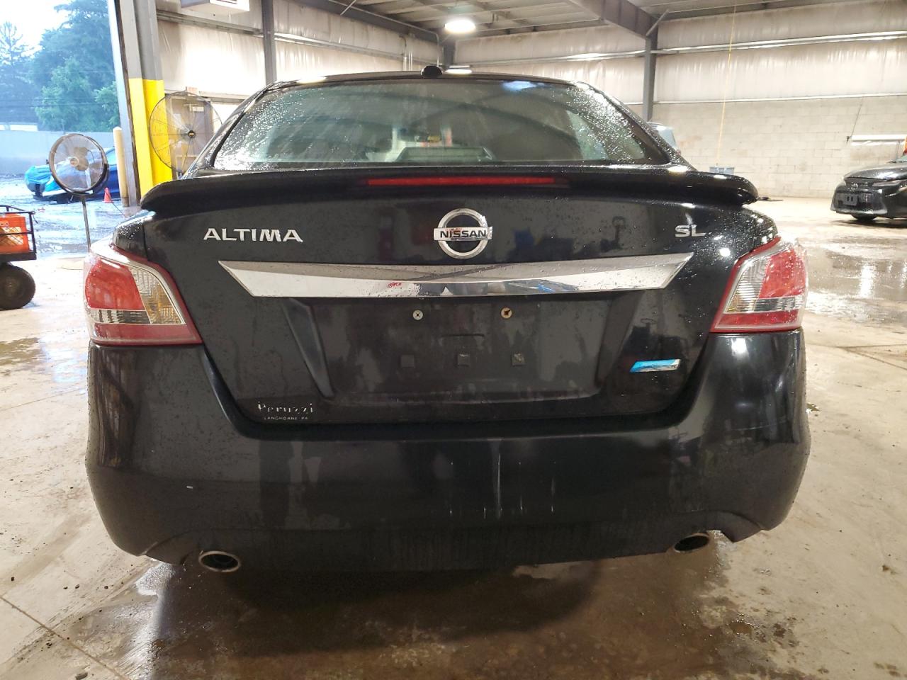 2013 Nissan Altima 2.5 VIN: 1N4AL3AP8DN581562 Lot: 62008945
