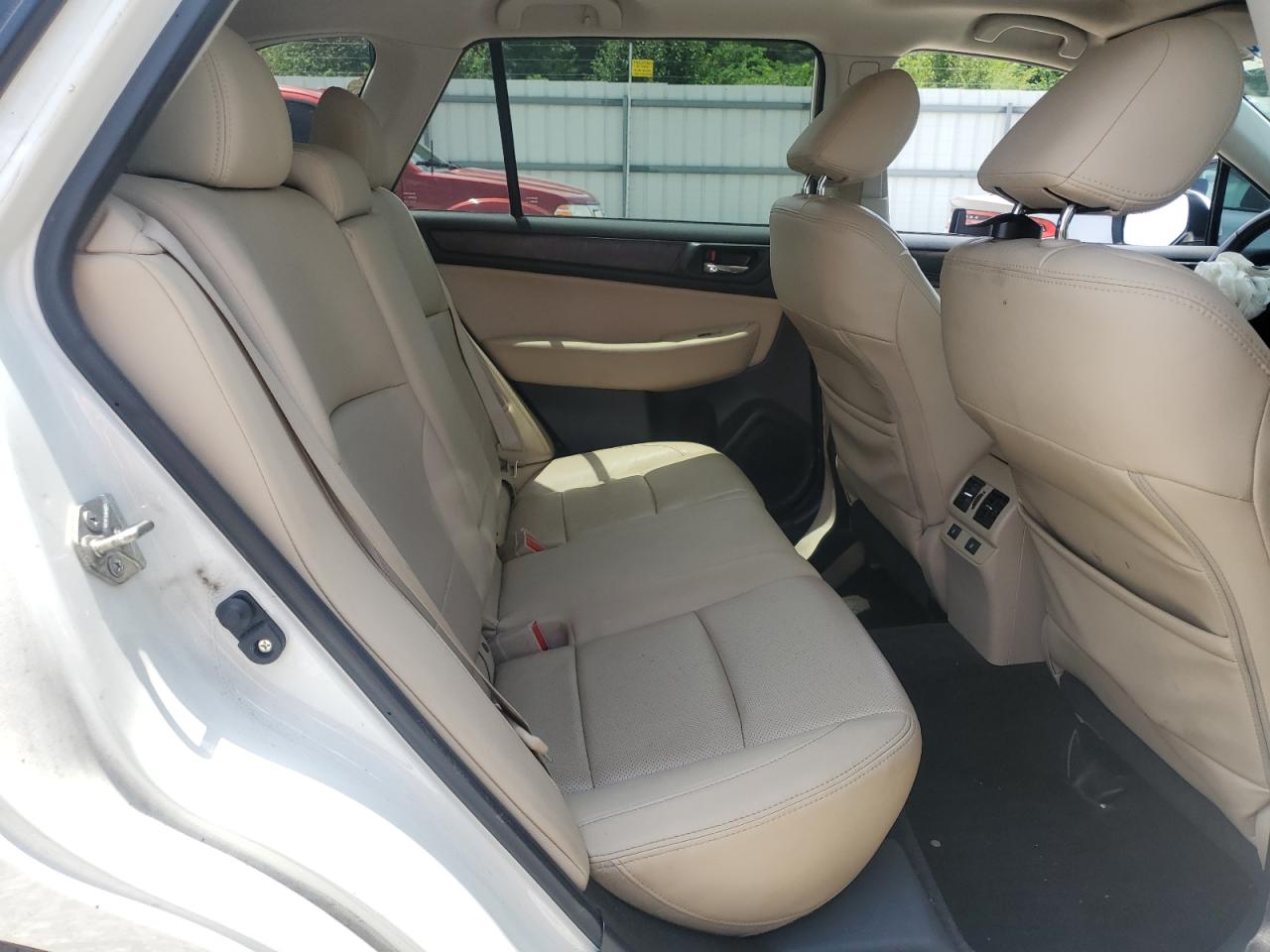 2015 Subaru Outback 2.5I Limited VIN: 4S4BSANC3F3242103 Lot: 65175975