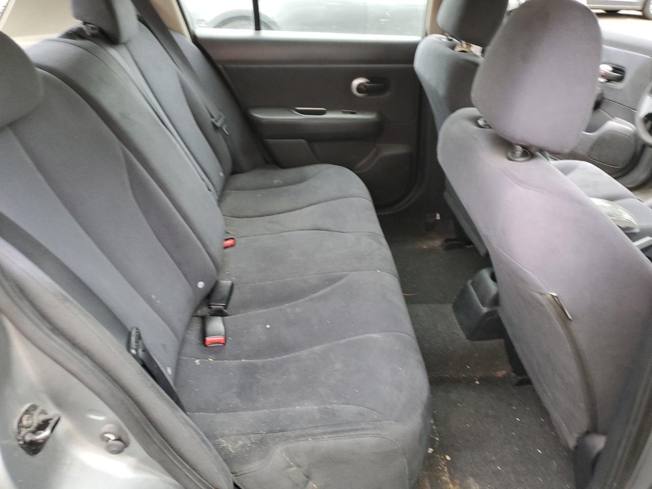 2009 Nissan Versa S VIN: 3N1BC13E99L398129 Lot: 64327985