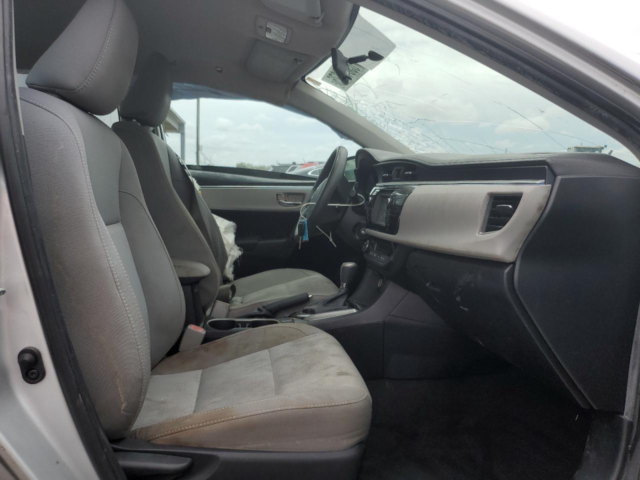 2015 Toyota Corolla L VIN: 2T1BURHE0FC477902 Lot: 65514875