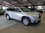 2016 TOYOTA HIGHLANDER LE   à vendre chez Copart CT - HARTFORD SPRINGFIELD