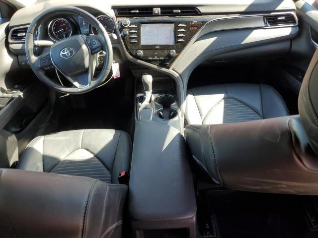  TOYOTA CAMRY 2020 Czerwony