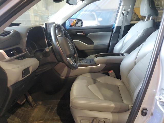 2021 TOYOTA HIGHLANDER XLE  
