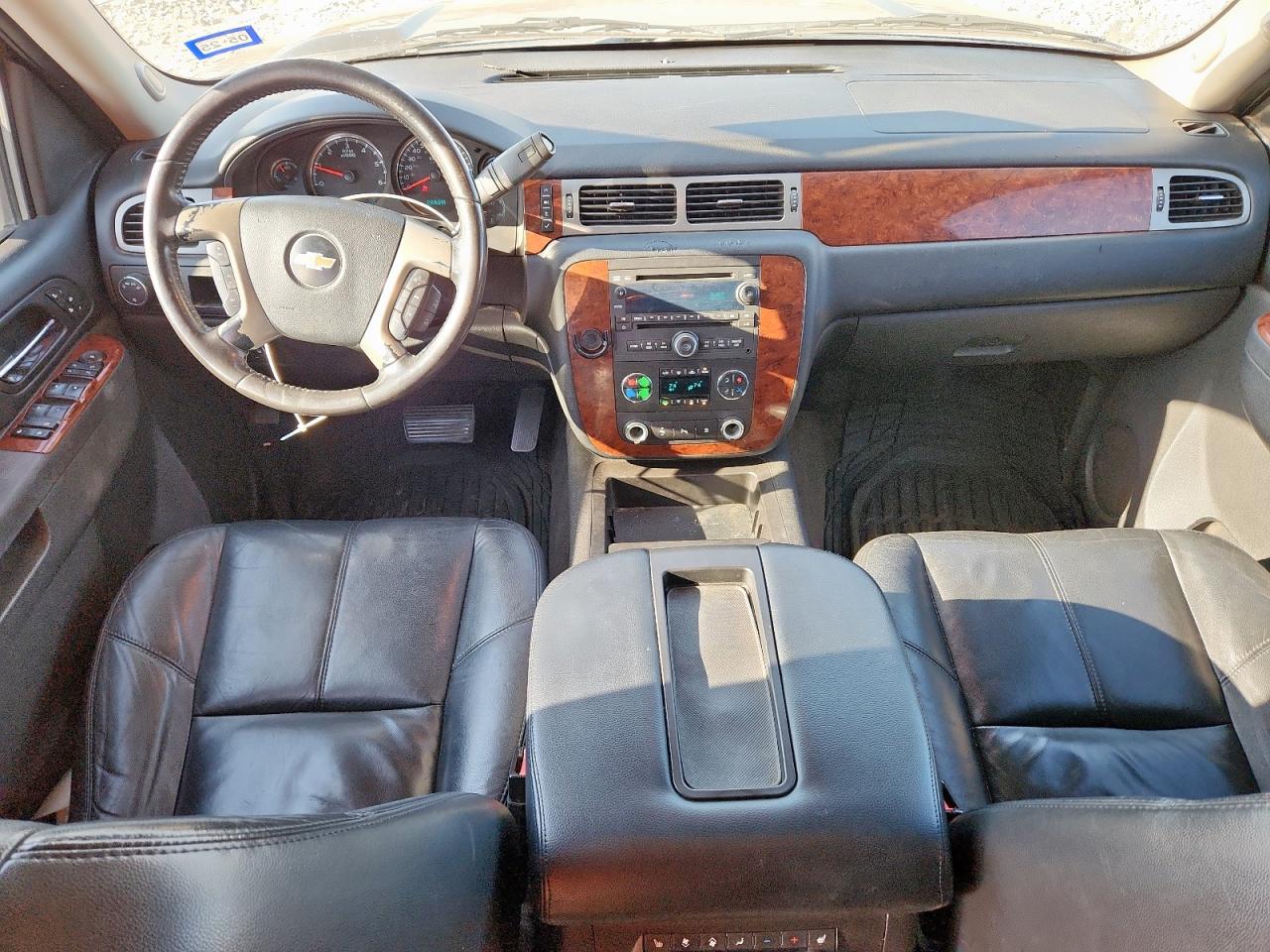 2011 Chevrolet Suburban C1500 Lt VIN: 1GNSCJE00BR291796 Lot: 64288365