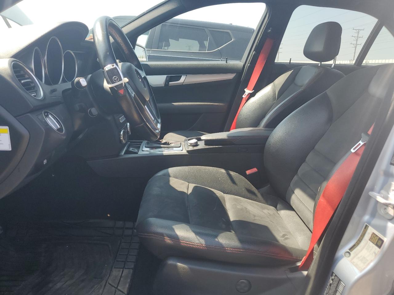 2013 Mercedes-Benz C 300 4Matic VIN: WDDGF8ABXDR243317 Lot: 62678835