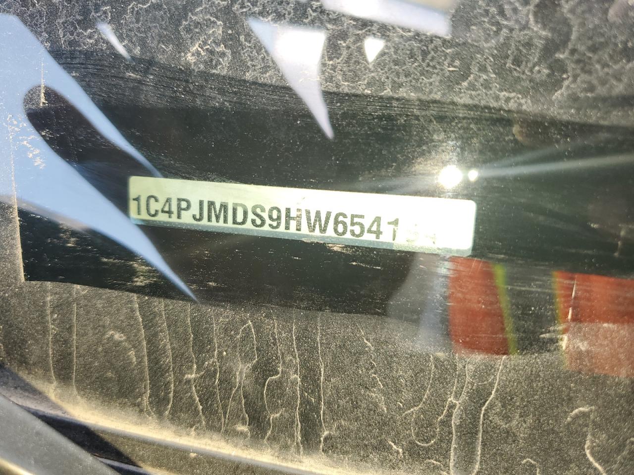 2017 Jeep Cherokee Limited VIN: 1C4PJMDS9HW654194 Lot: 65279835