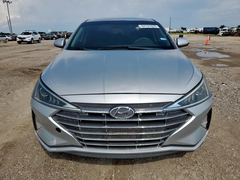  HYUNDAI ELANTRA 2019 Серебристый