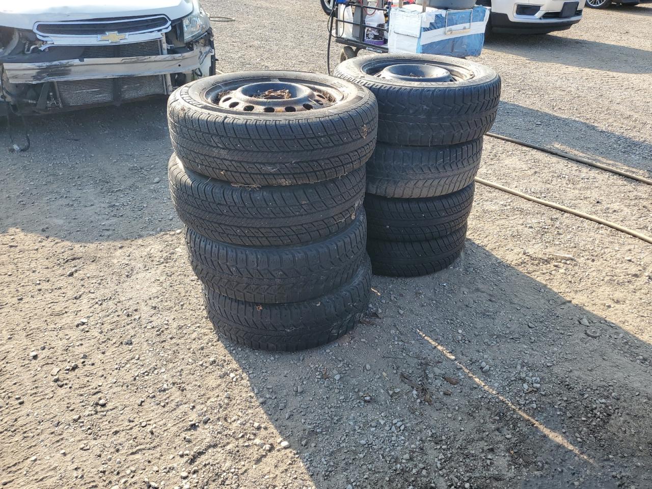 2012 Ford Focus Titanium VIN: 1FAHP3N23CL350015 Lot: 64931695