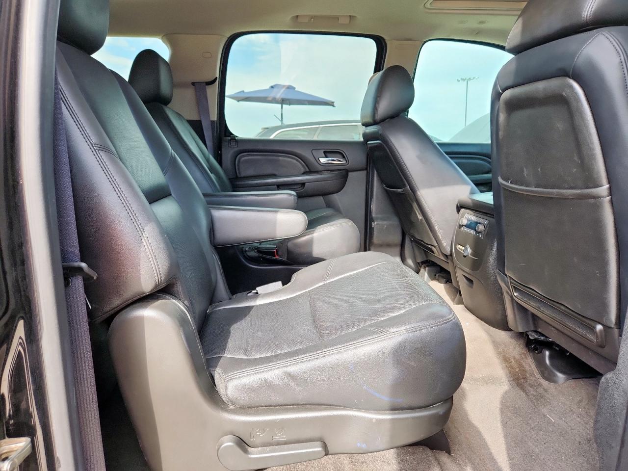 2011 GMC Yukon Xl Denali VIN: 1GKS2MEF7BR361347 Lot: 63367005