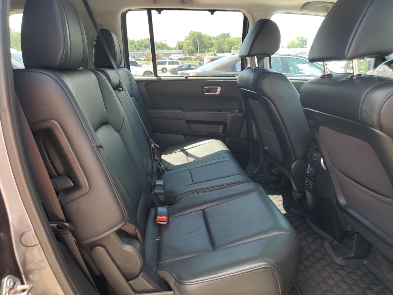 2015 Honda Pilot Touring VIN: 5FNYF4H90FB070040 Lot: 63870885