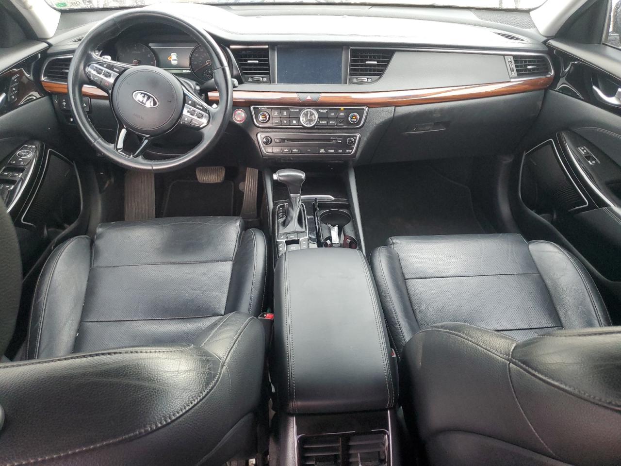 2017 Kia Cadenza Premium VIN: KNALC4J12H5088077 Lot: 64860405