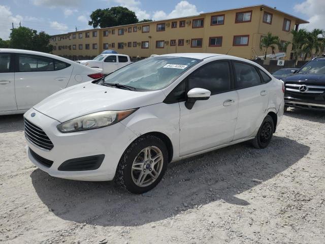  FORD FIESTA 2017 Белы