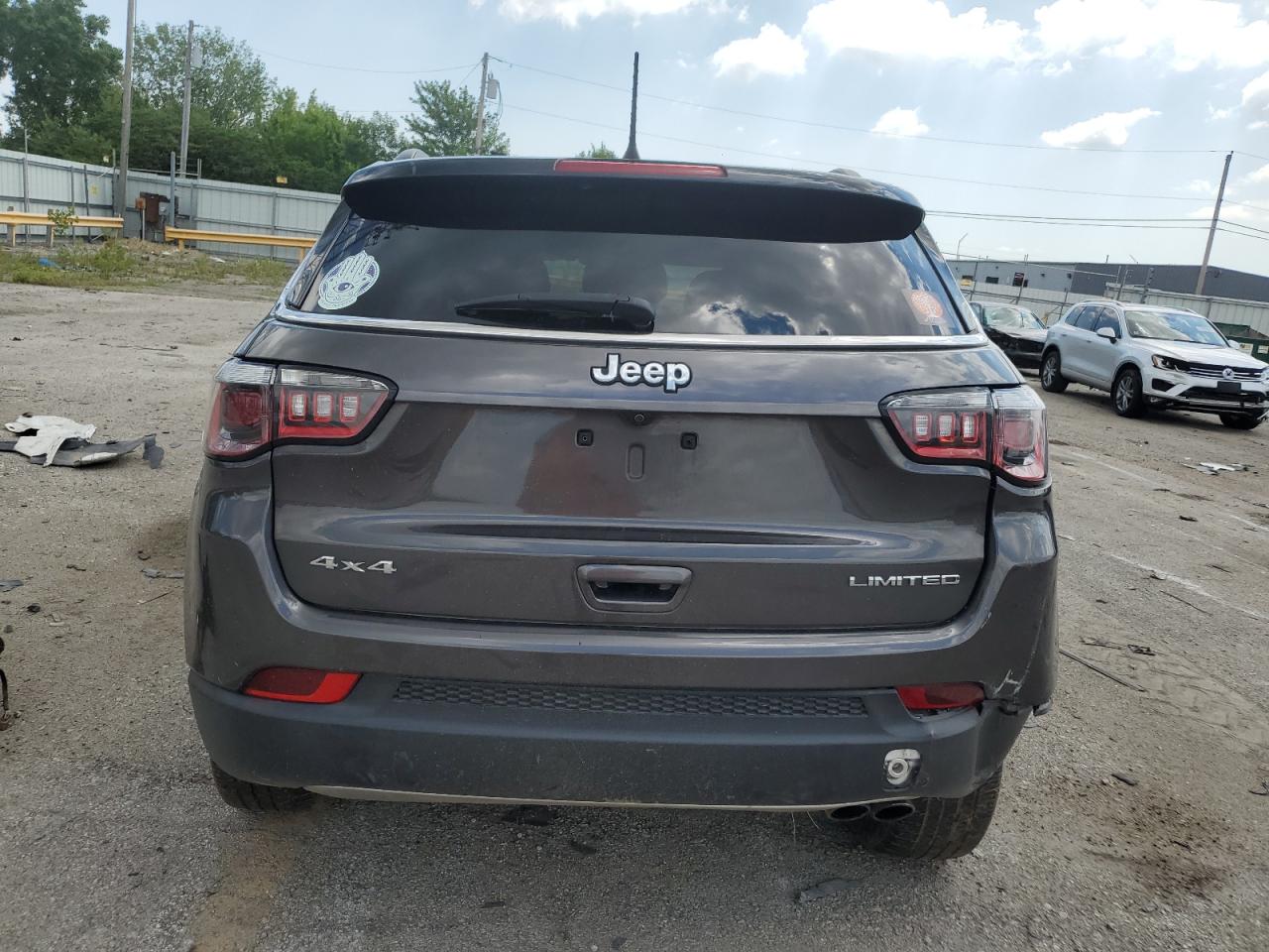 3C4NJDCB6JT398181 2018 Jeep Compass Limited