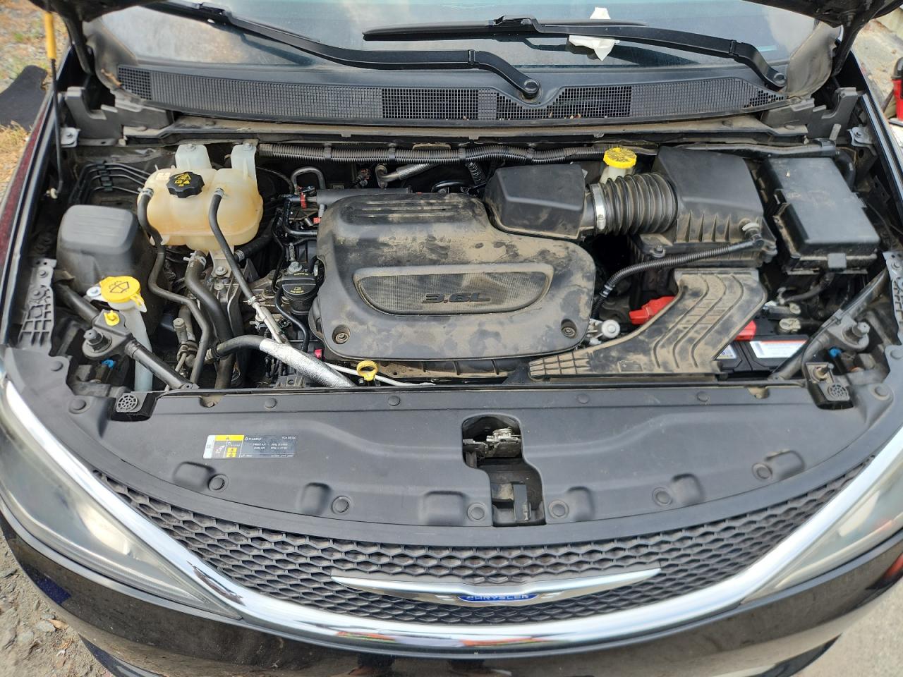 2019 Chrysler Pacifica Touring L VIN: 2C4RC1BG0KR708773 Lot: 64085895