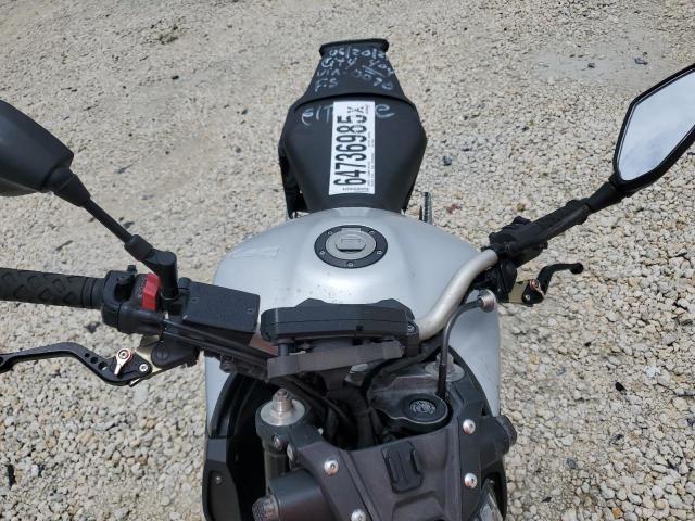 2016 YAMAHA FZ09   