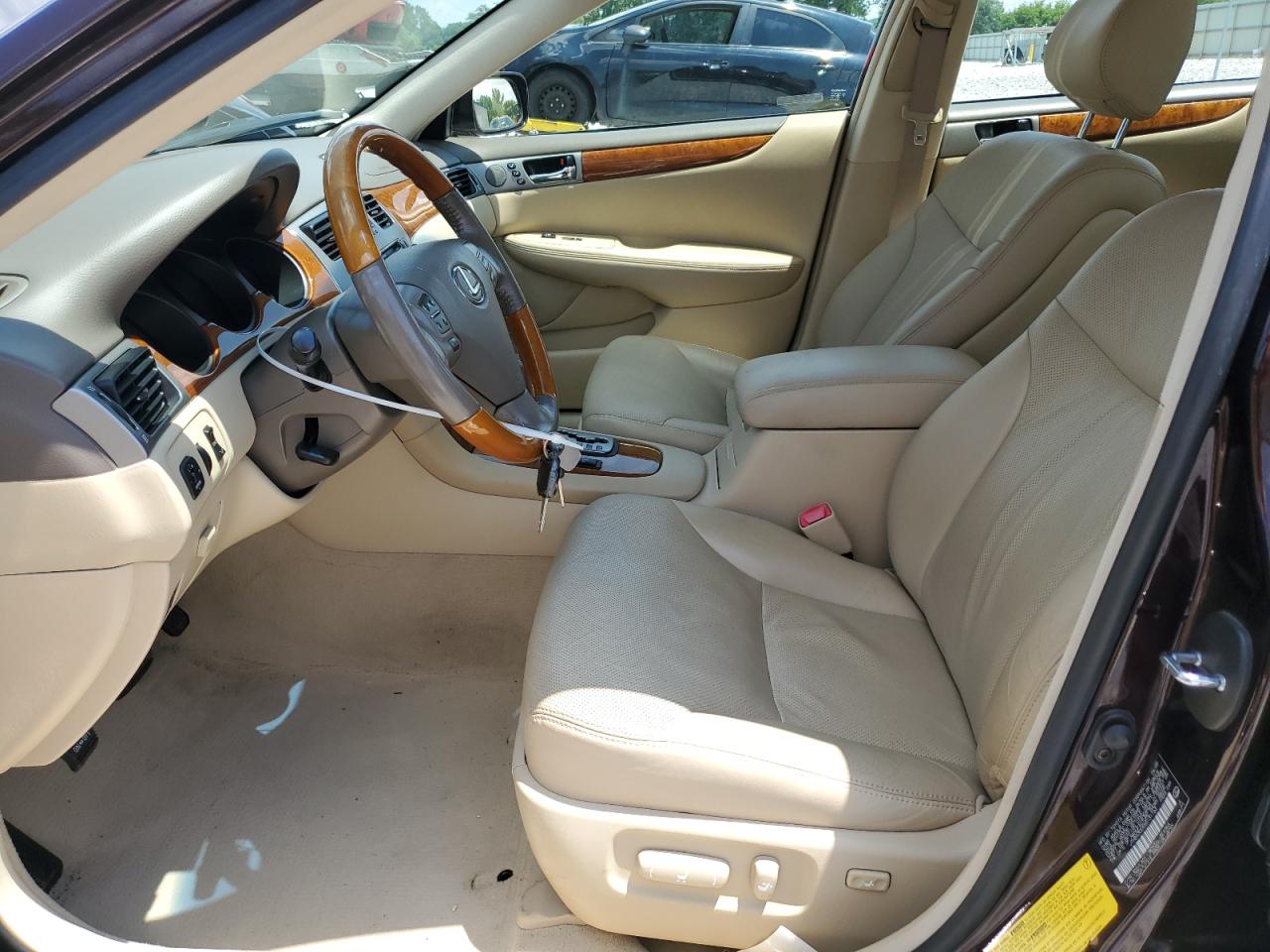 2005 Lexus Es 330 VIN: JTHBA30G555131163 Lot: 63614185