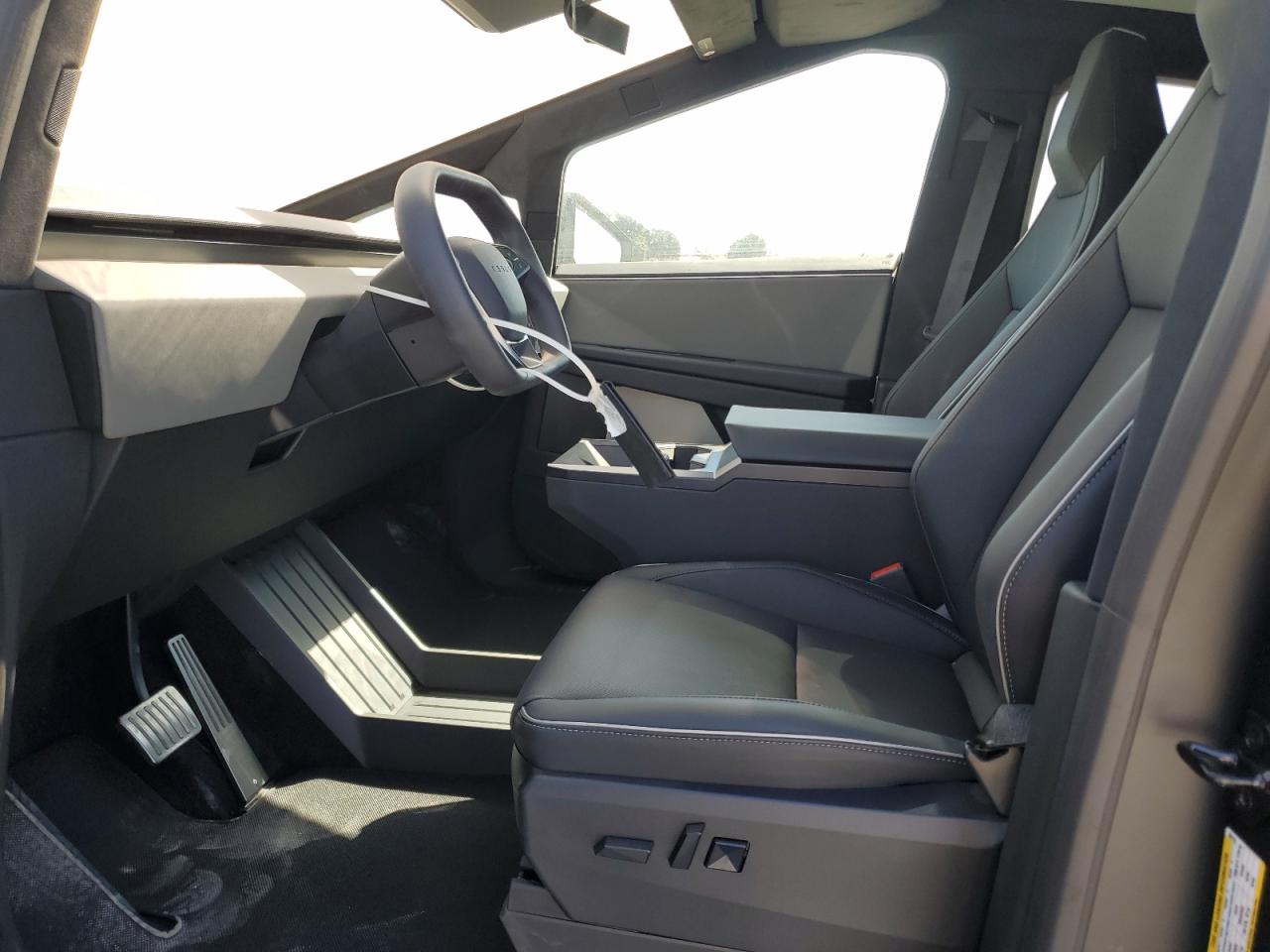 2025 Tesla Cybertruck VIN: 7G2CEHED7SA068125 Lot: 65482925