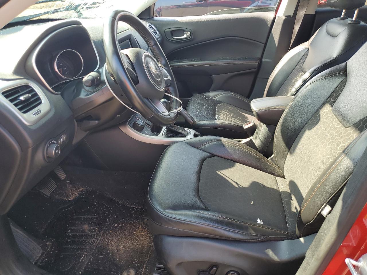 2018 Jeep Compass Latitude VIN: 3C4NJDBB9JT192175 Lot: 65609935