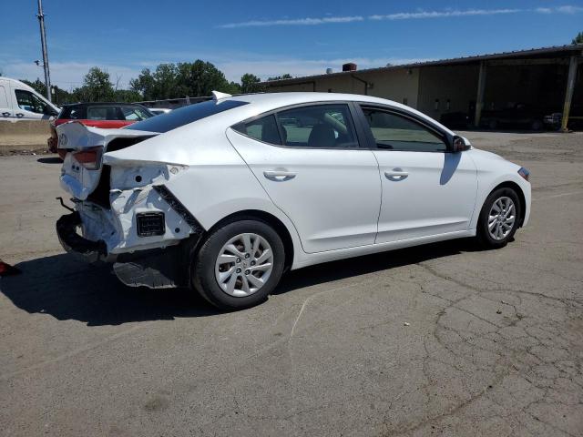  HYUNDAI ELANTRA 2018 Белы