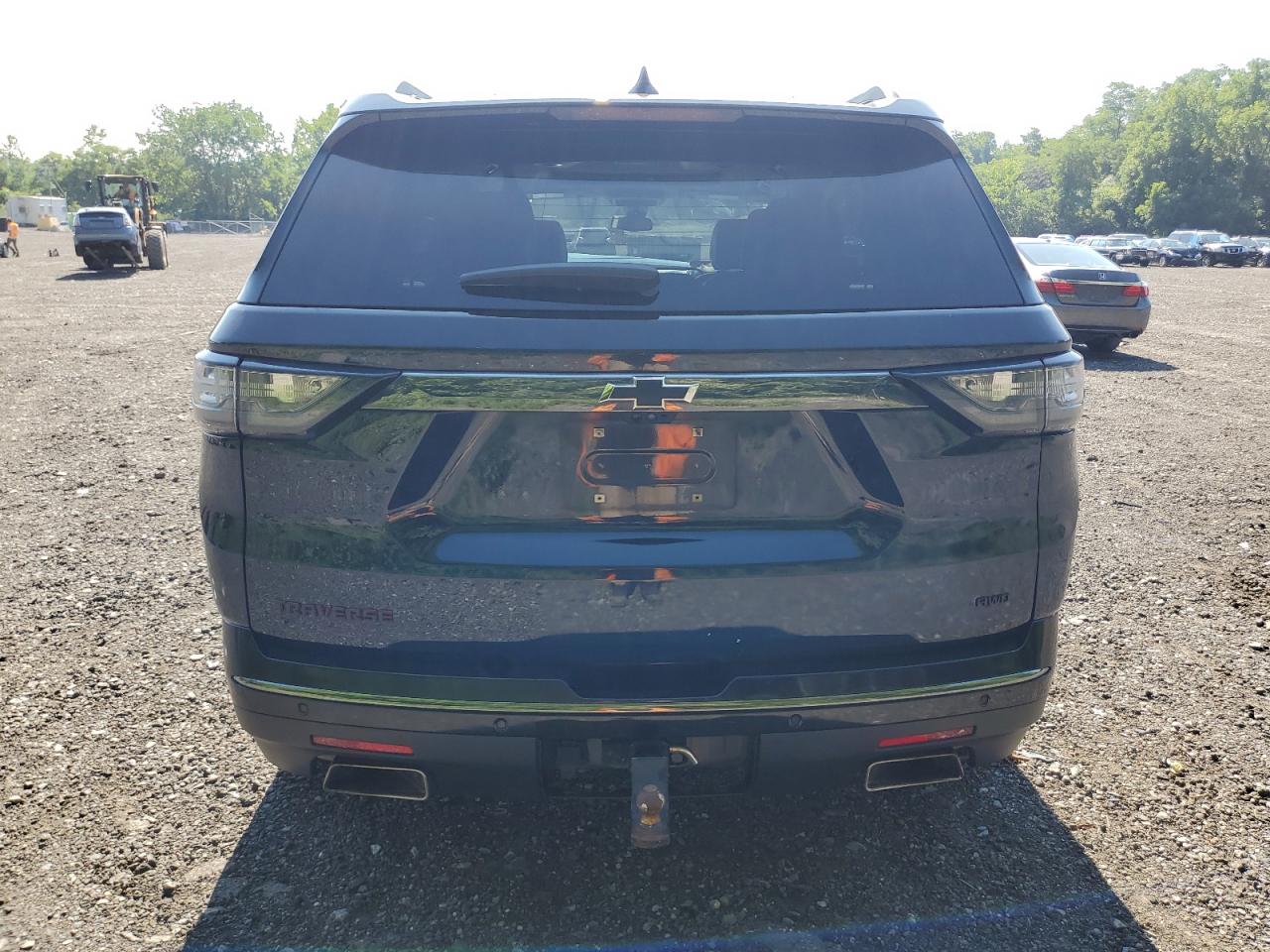 2018 Chevrolet Traverse Premier VIN: 1GNEVJKWXJJ186129 Lot: 65001655