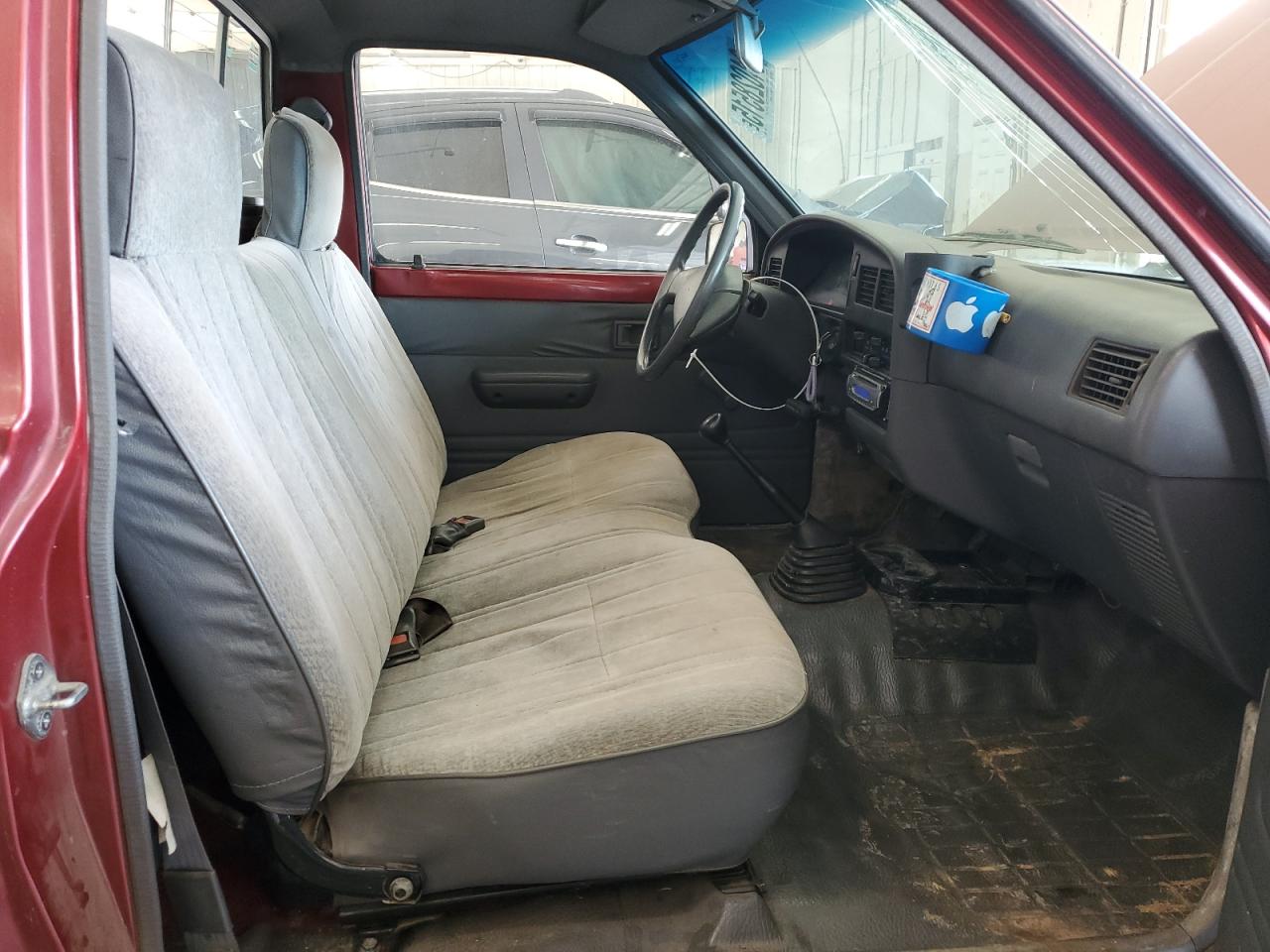 1991 Toyota Pickup 1/2 Ton Short Wheelbase VIN: JT4RN81A2M5101810 Lot: 64028515