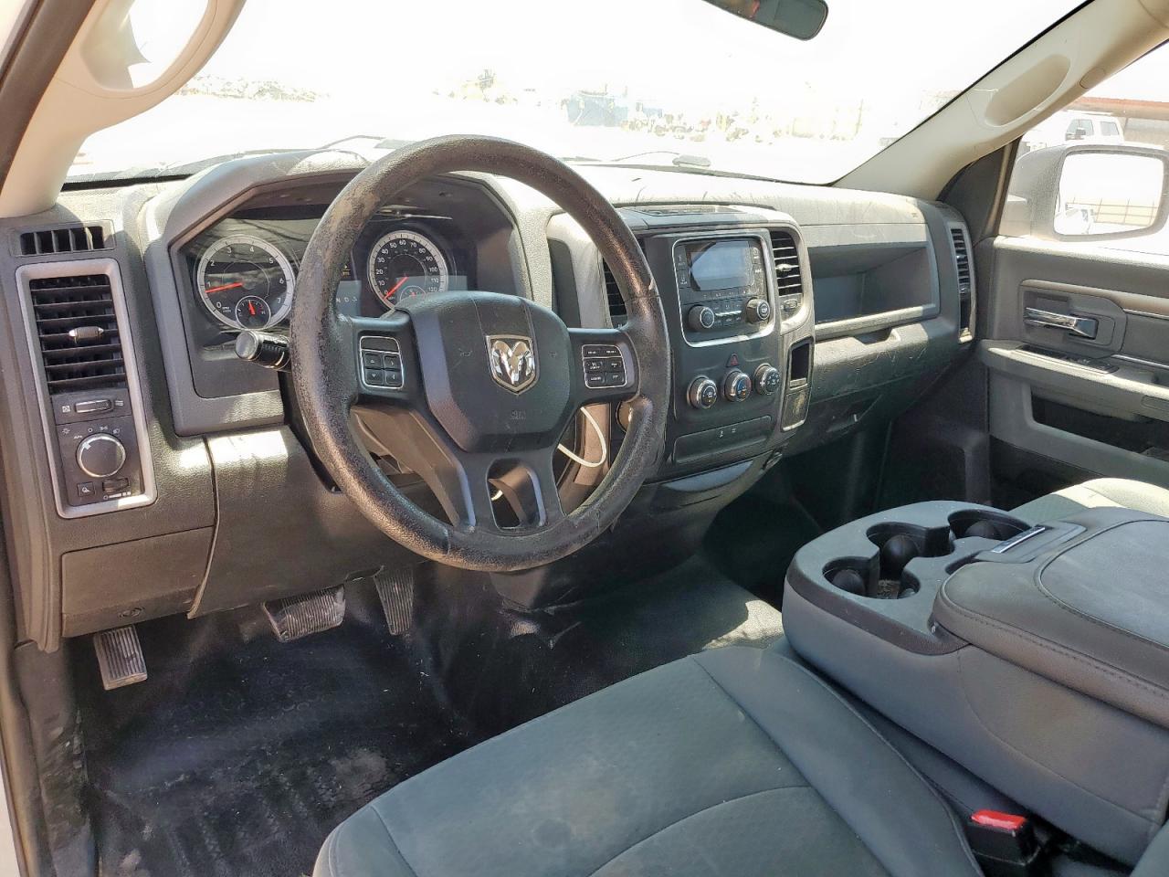 2017 Ram 1500 St VIN: 3C6JR6DT0HG675315 Lot: 64805515
