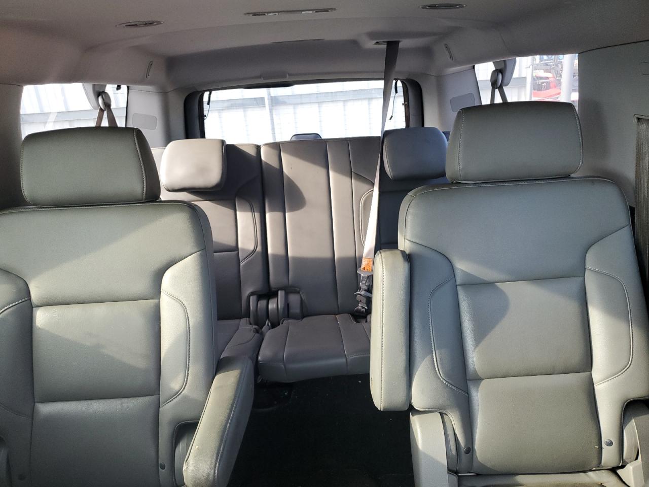 2015 Chevrolet Suburban C1500 Lt VIN: 1GNSCJKC4FR701200 Lot: 62743885
