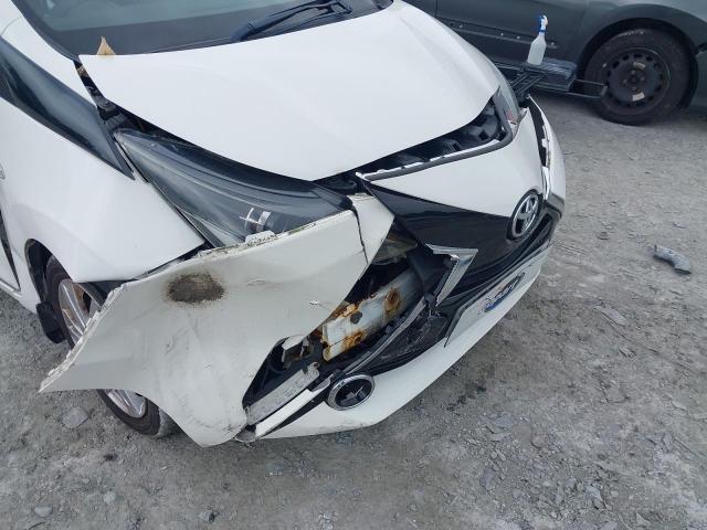2014 TOYOTA AYGO X-PRE