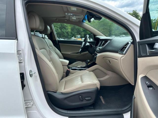 Parquets HYUNDAI TUCSON 2016 White