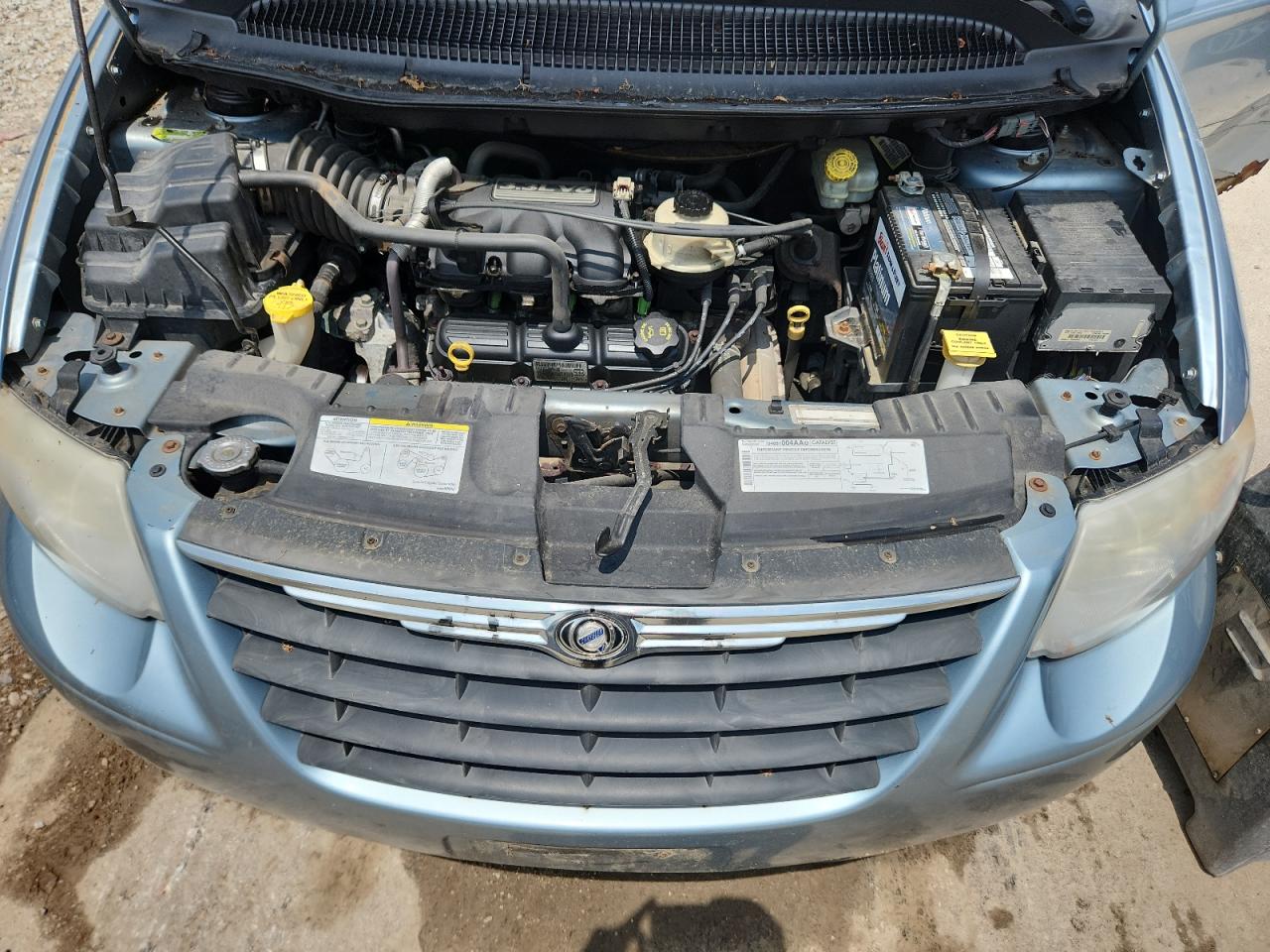 2005 Chrysler Town & Country Lx VIN: 2C4GP44R45R151088 Lot: 63684665