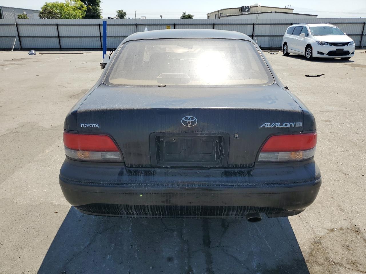 1995 Toyota Avalon Xl VIN: 4T1GB10E9SU032804 Lot: 64511575