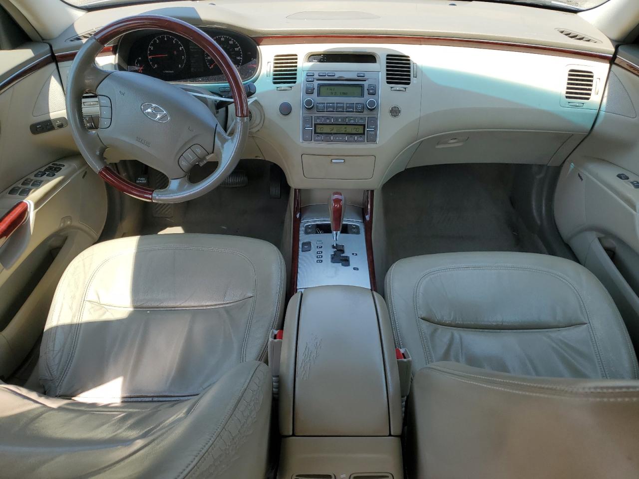 2008 Hyundai Azera Se VIN: KMHFC46F18A282915 Lot: 63642835