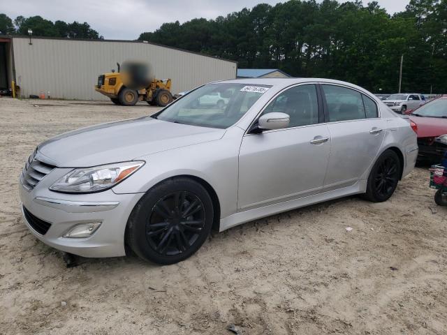 Sedans HYUNDAI GENESIS 2014 Srebrny