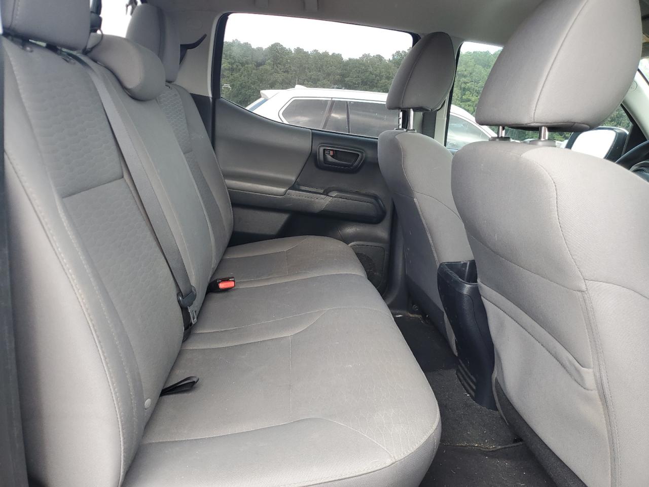2017 Toyota Tacoma Double Cab VIN: 5TFAX5GN2HX077888 Lot: 63988485