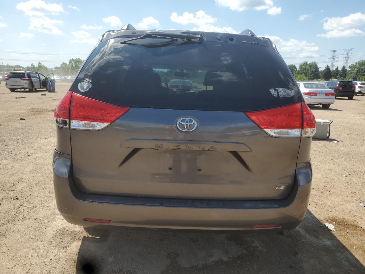2012 Toyota Sienna Le VIN: 5TDKK3DC0CS223181 Lot: 62888045