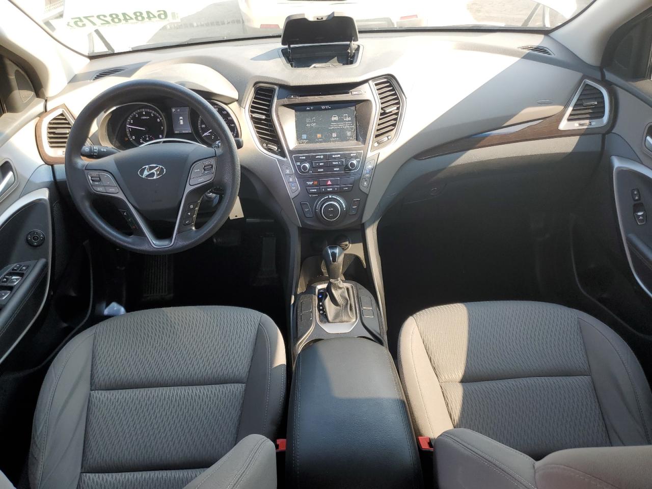2017 Hyundai Santa Fe Se VIN: KM8SM4HF2HU203288 Lot: 64848275