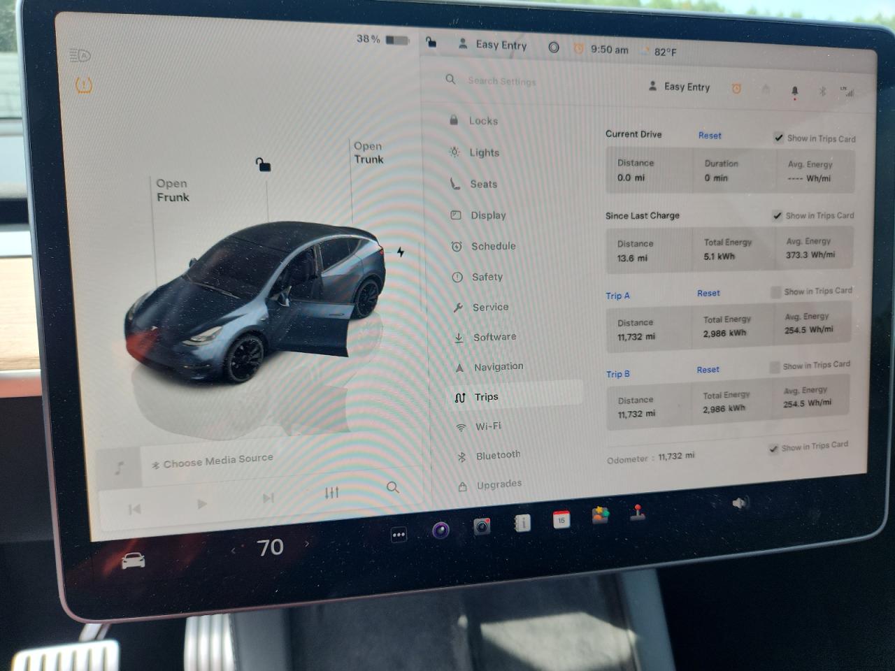 2024 Tesla Model Y VIN: 7SAYGDEF9RA322556 Lot: 64662035