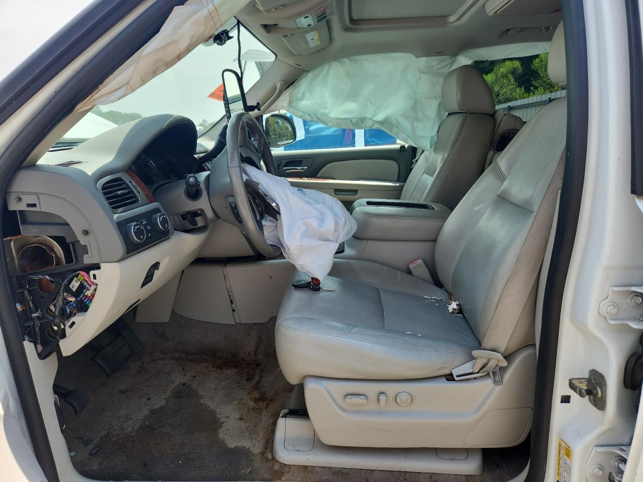 2009 Chevrolet Suburban K1500 Ltz VIN: 1GNFK36359R256609 Lot: 62537225