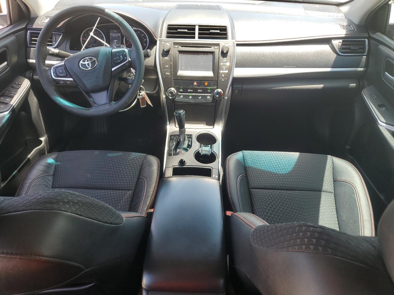 2015 Toyota Camry Le VIN: 4T1BF1FK6FU495873 Lot: 64560855